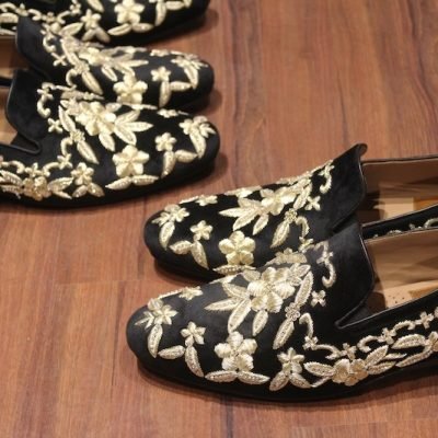 shaheen embroiders shoes ethnic